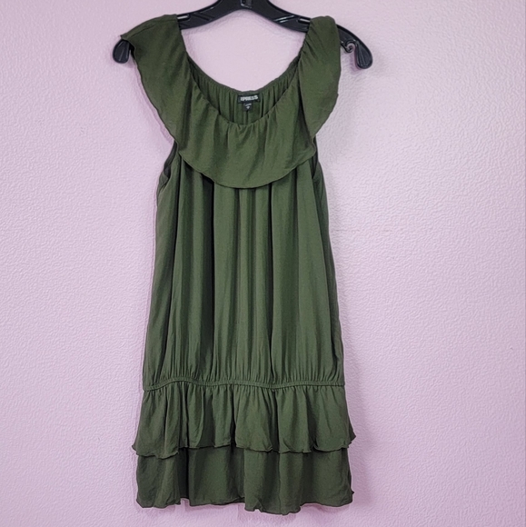 Express Olive Green Ruffle Tank Top / M. - Picture 1 of 9